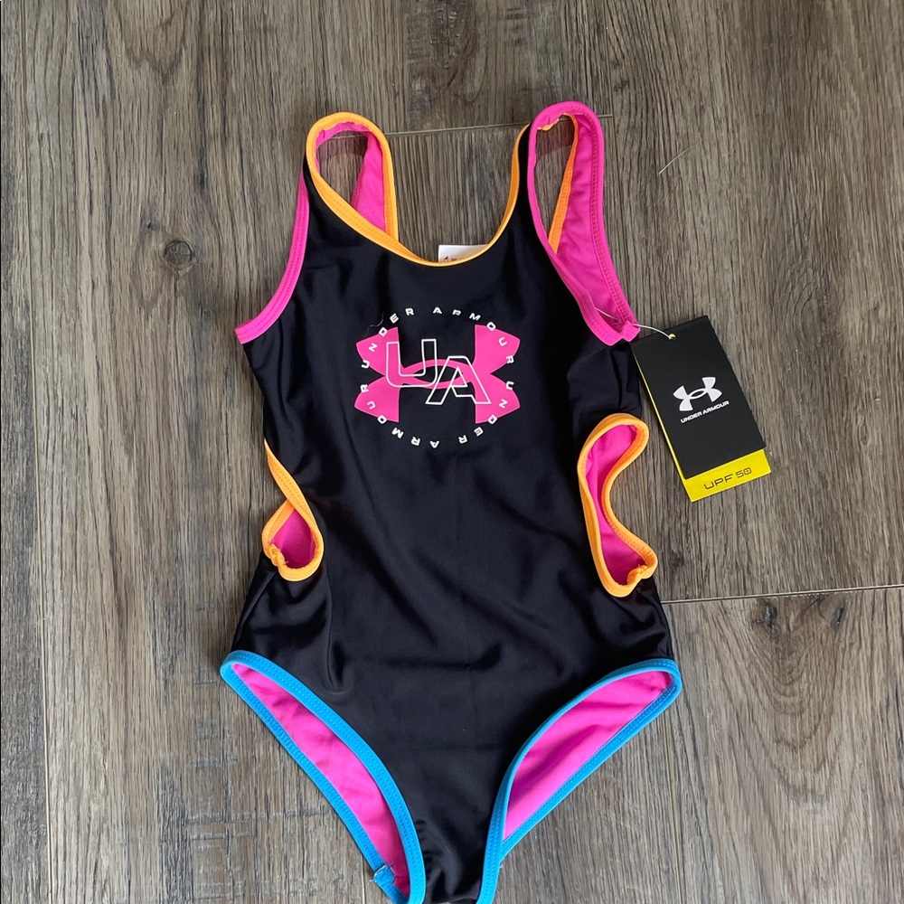 Under armour bathing suit size 6 little girls brand new